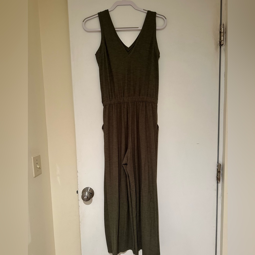Old Navy Breathe On Jumpsuit - Picture 3 of 8